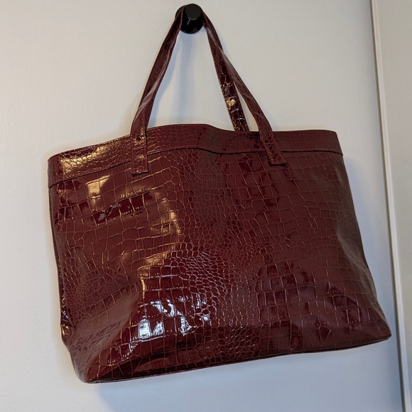 Neiman Marcus Red Faux Crocodile Tote Bag NWT - Picture 4 of 4